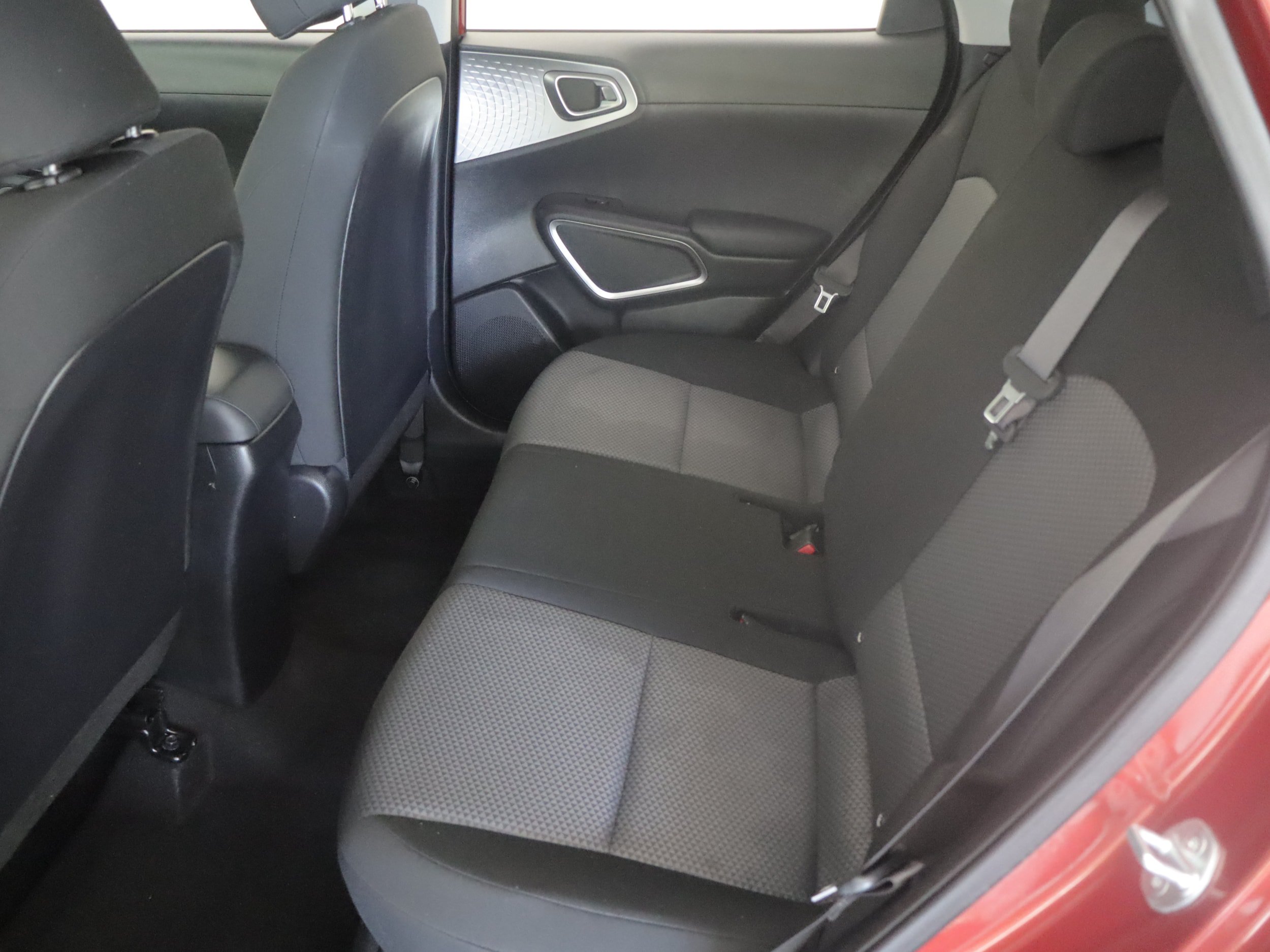 Used 2023 Kia Soul LX w/ LX Technology Package FWD image 7