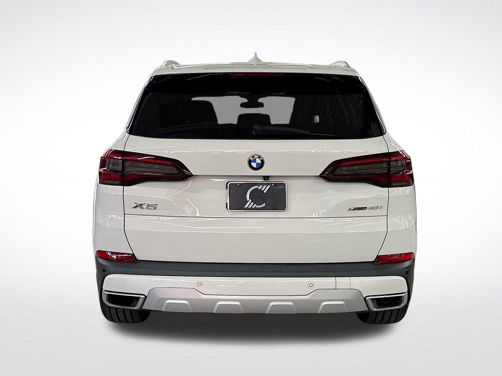 Used 2022 BMW X5 xDrive40i w/ Premium Package AWD/4WD image 4