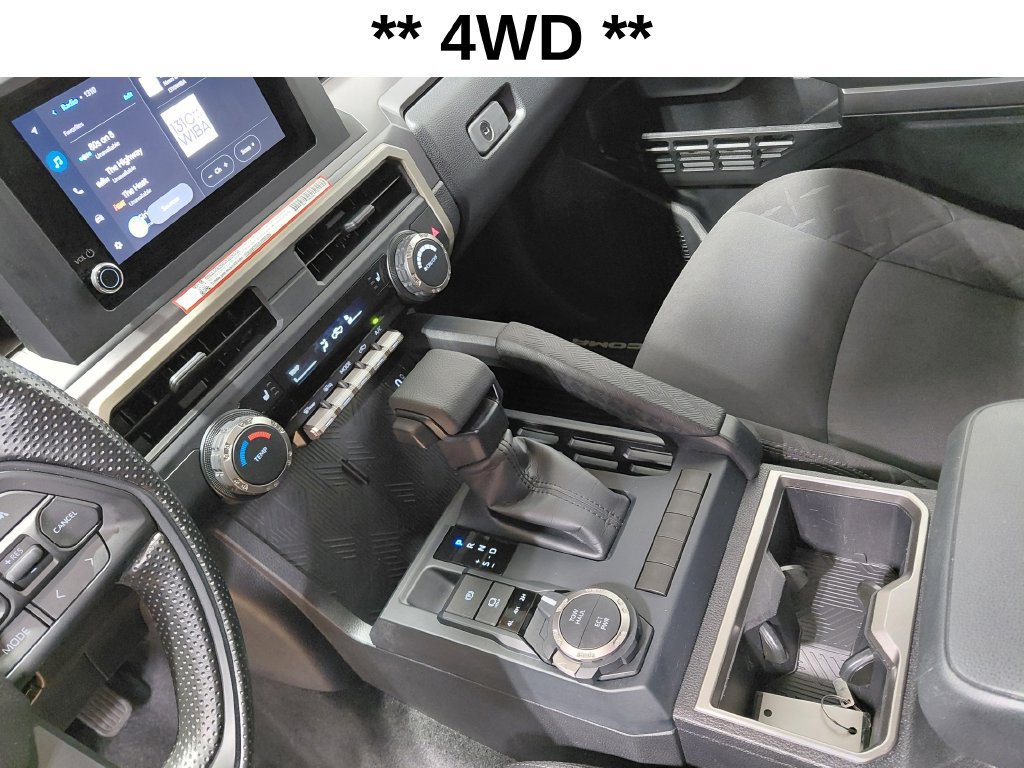 Used 2026 Toyota Tacoma SR5 AWD/4WD image 4