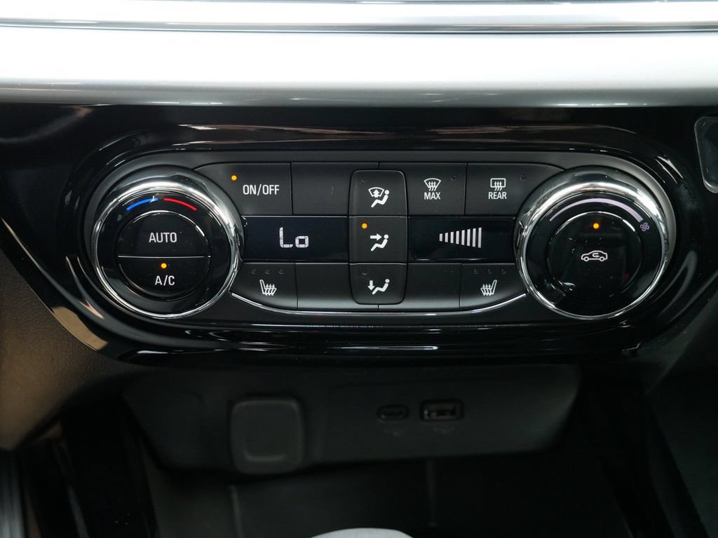 New 2026 Chevrolet Trax LT w/ Driver Confidence Package FWD image 23