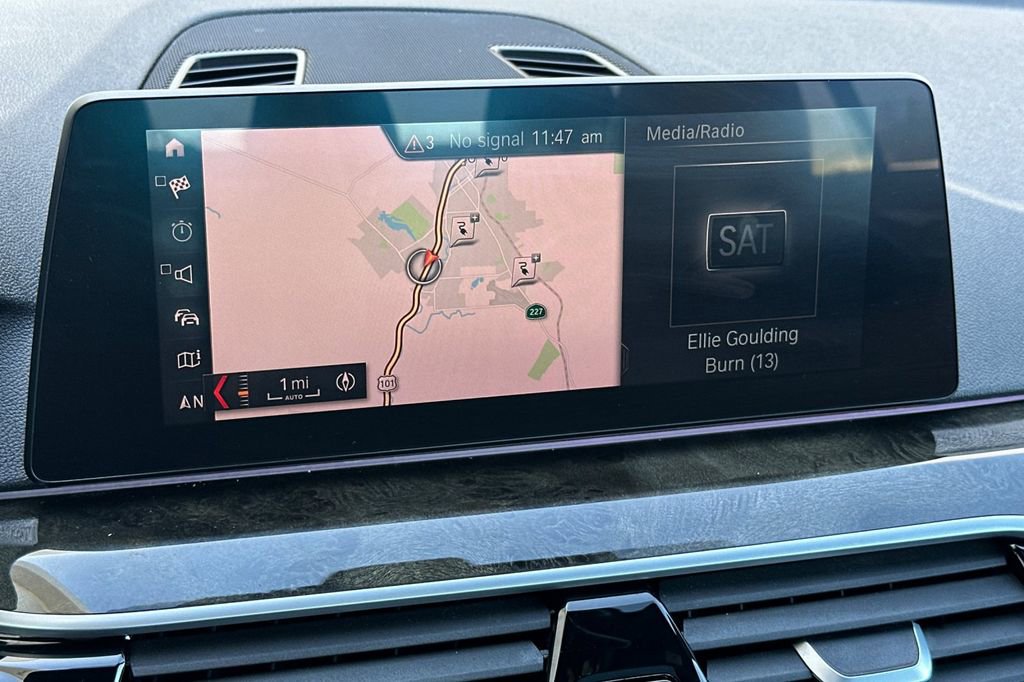 Used 2019 BMW 530e w/ M Sport Package image 20