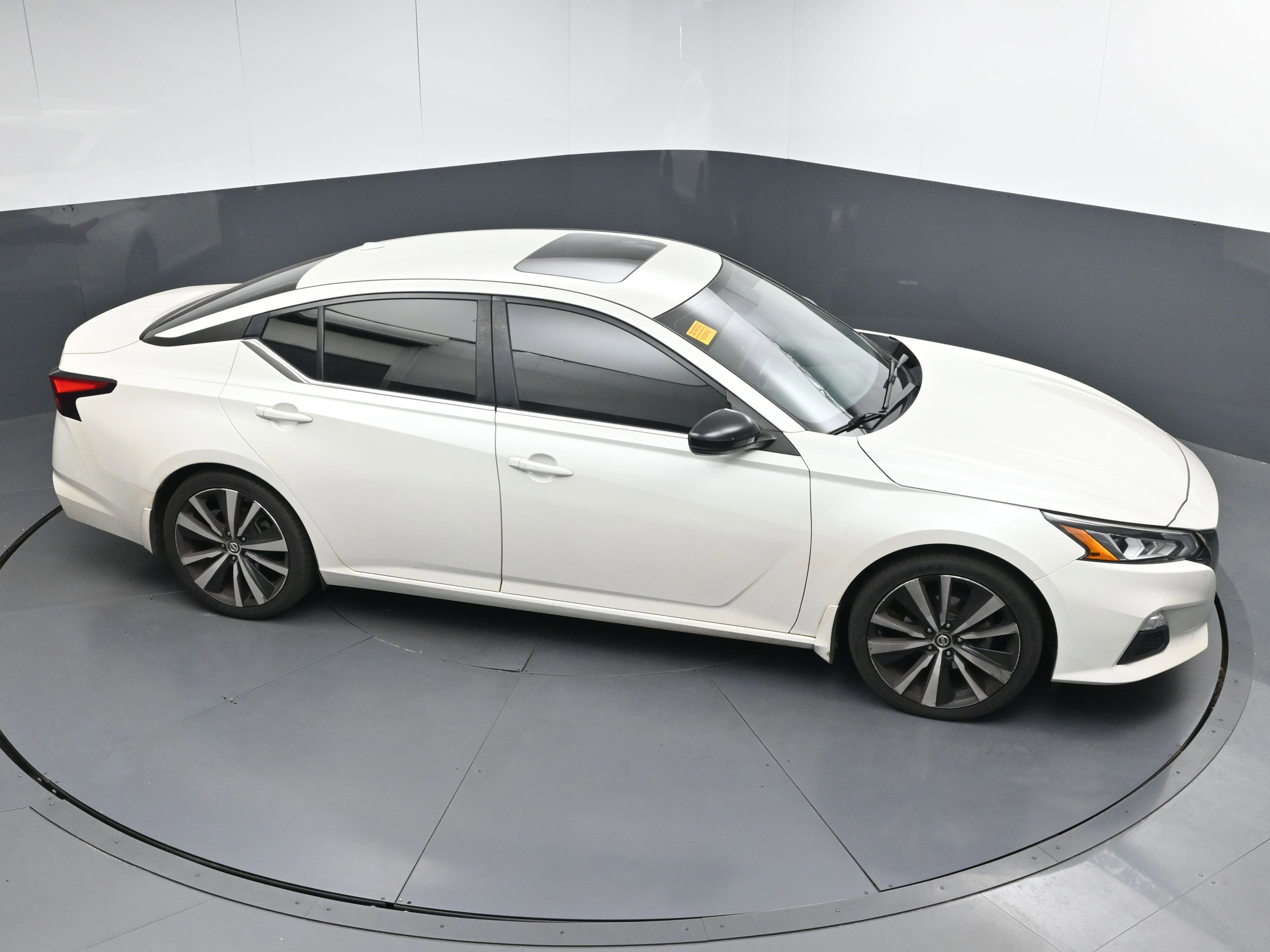 Used 2019 Nissan Altima 2.5 SR w/ SR Premium Package image 33