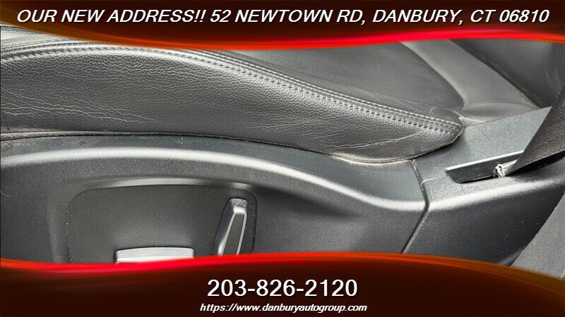 Used 2019 Jaguar F-PACE Premium AWD/4WD image 12