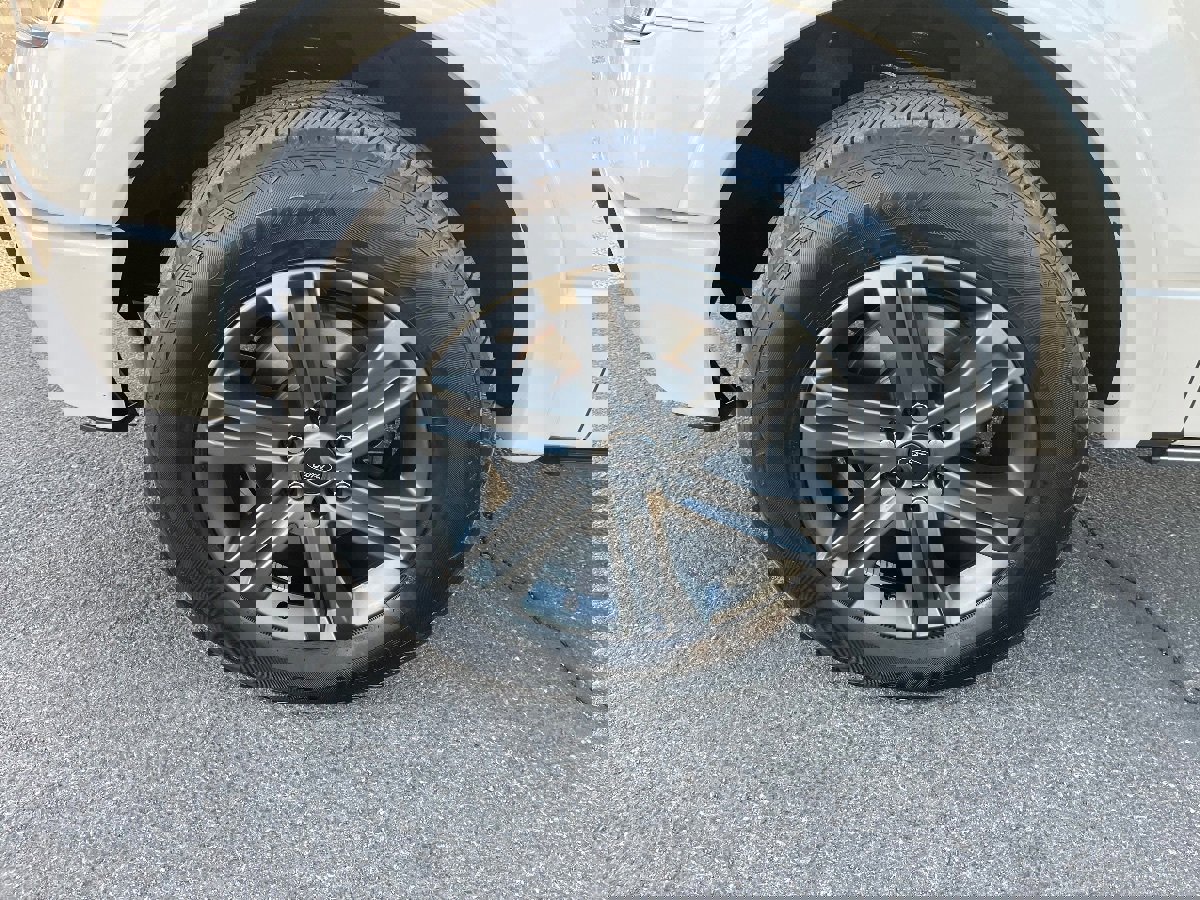 Used 2013 Ford F150 Limited image 45