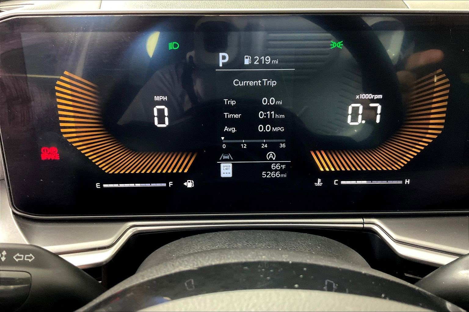 Certified 2025 Kia Sorento LX FWD image 13