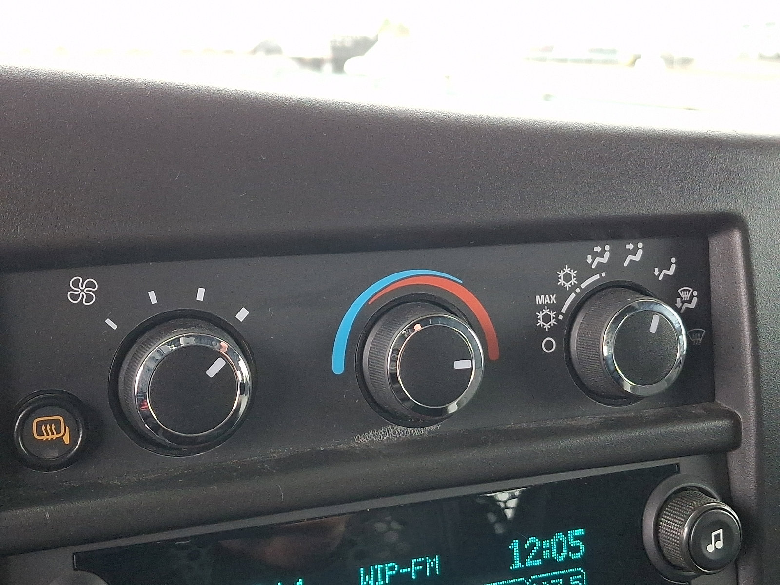 Certified 2024 GMC Savana 2500 w/ Driver Convenience Package image 16