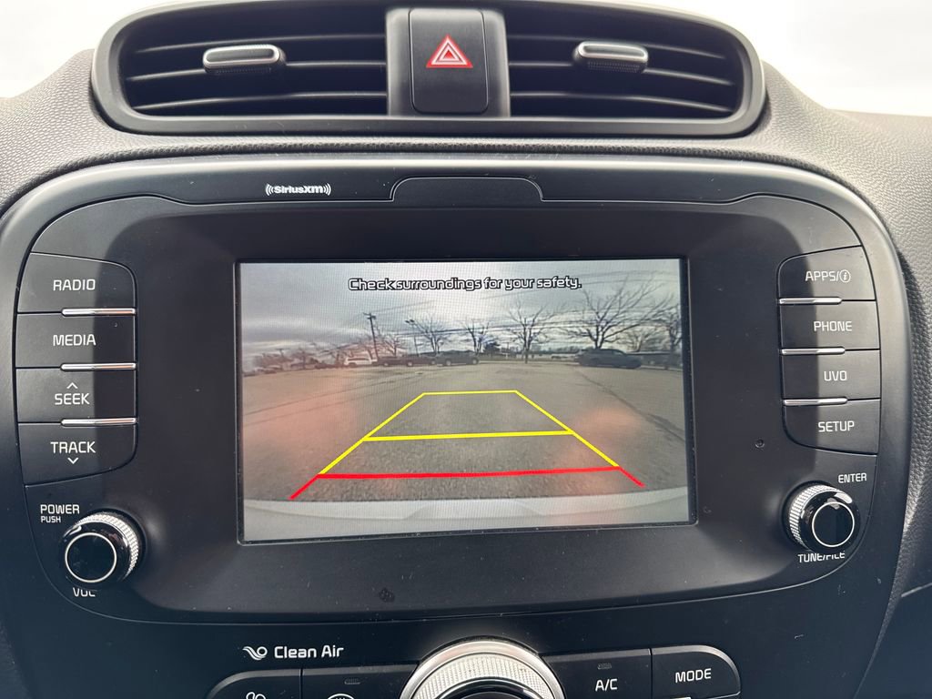 Used 2018 Kia Soul + image 20