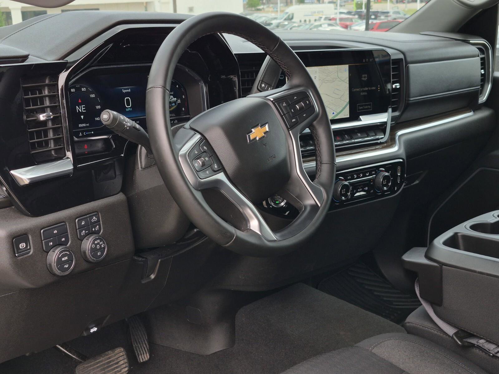 Used 2025 Chevrolet Silverado 3500 LT w/ Safety Package AWD/4WD image 15