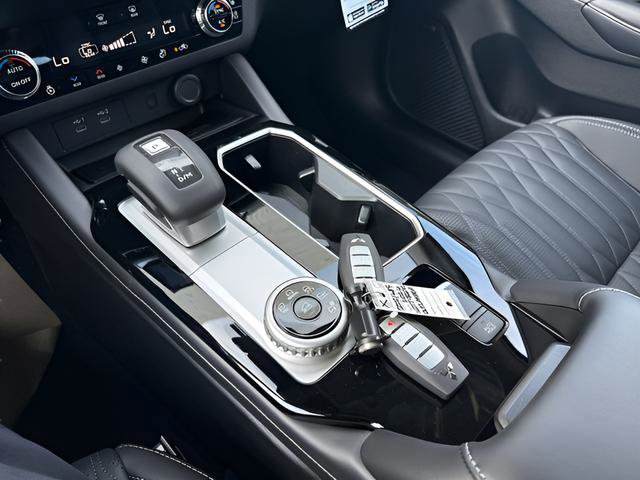 New 2026 Mitsubishi Outlander SEL FWD image 22
