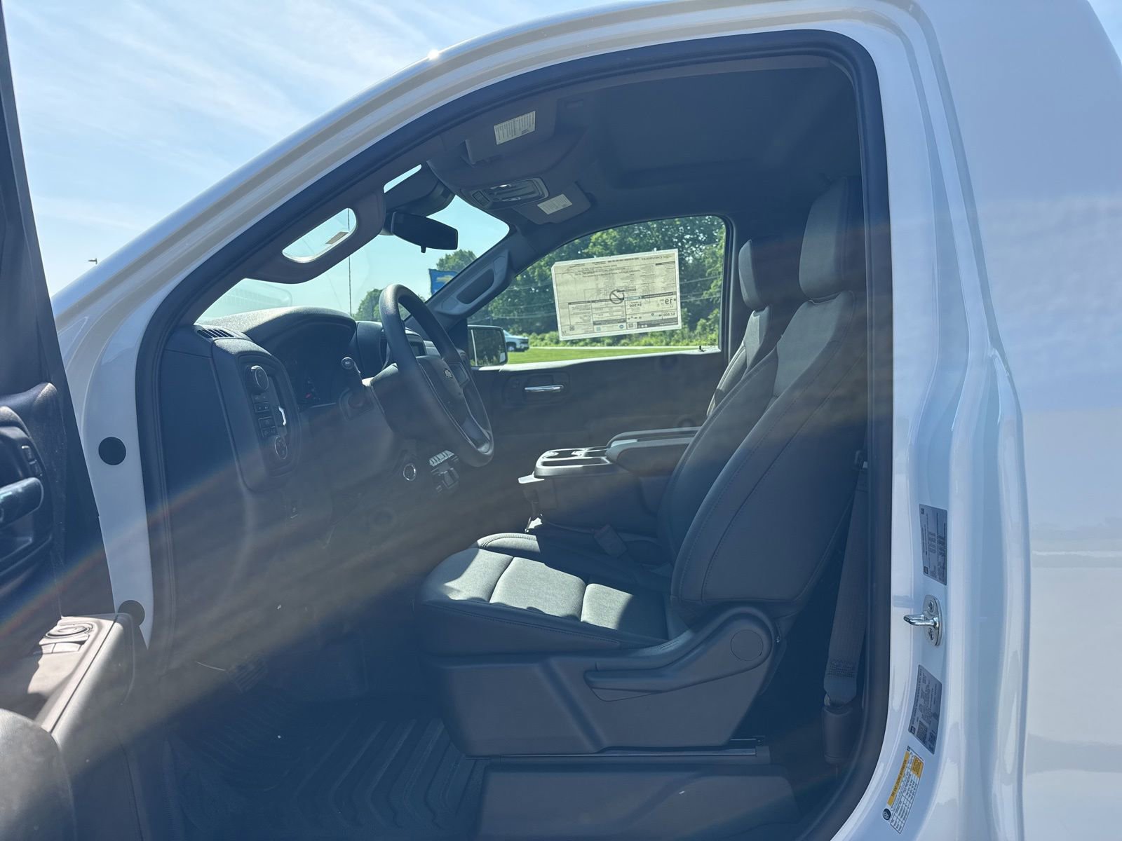 New 2026 Chevrolet Silverado 1500 W/T w/ WT Value Package AWD/4WD image 14
