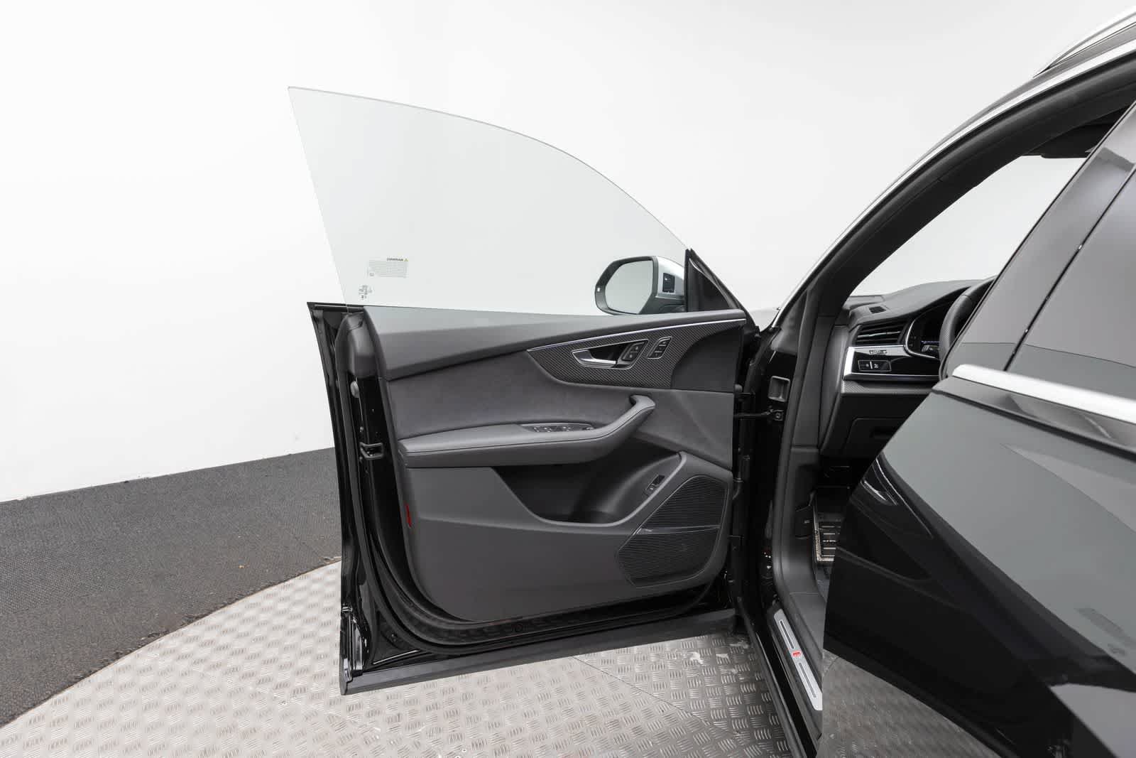 Used 2024 Audi SQ8 Prestige w/ Prestige Package AWD/4WD image 23