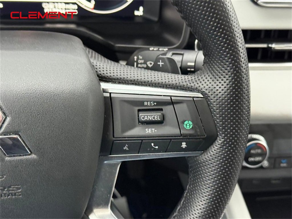 Used 2024 Mitsubishi Outlander SEL image 25