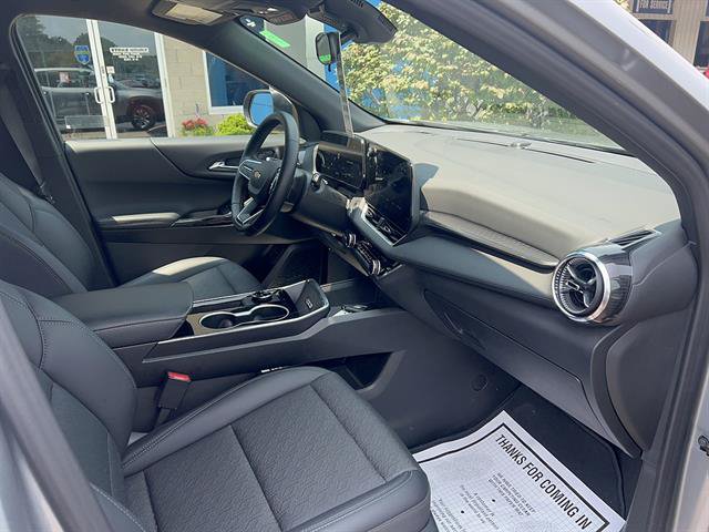 Used 2026 Chevrolet Equinox LT w/ Convenience Package II AWD/4WD image 12