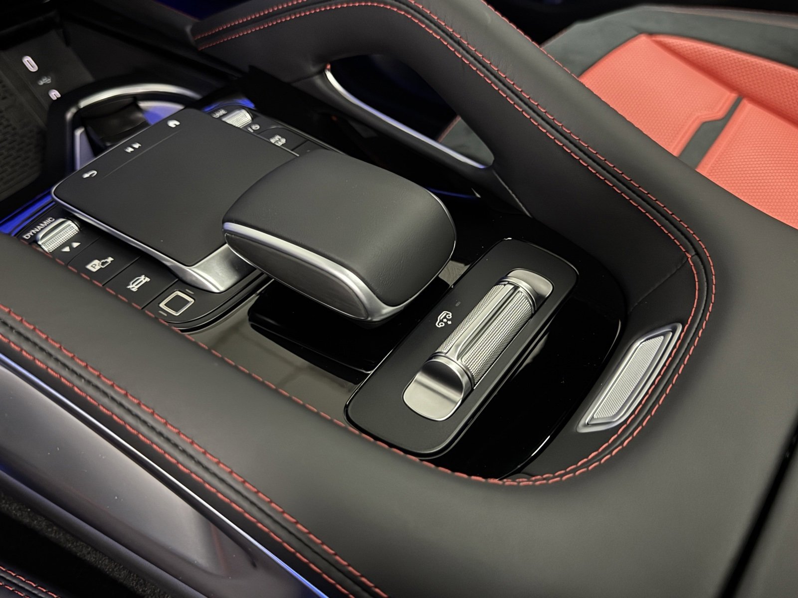 Used 2026 Mercedes-Benz GLE 53 AMG 4MATIC image 36