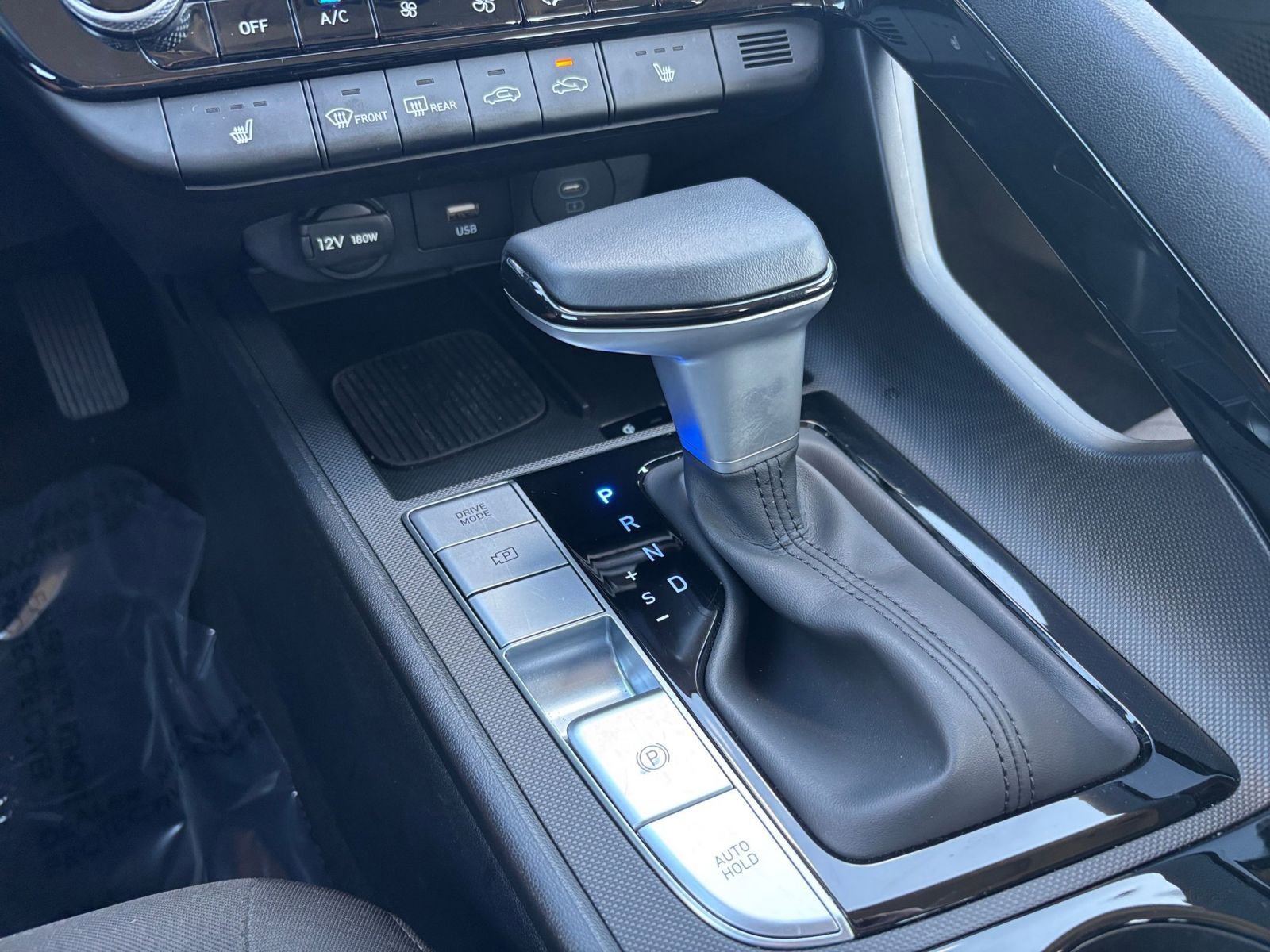 Used 2025 Hyundai Elantra SEL image 44