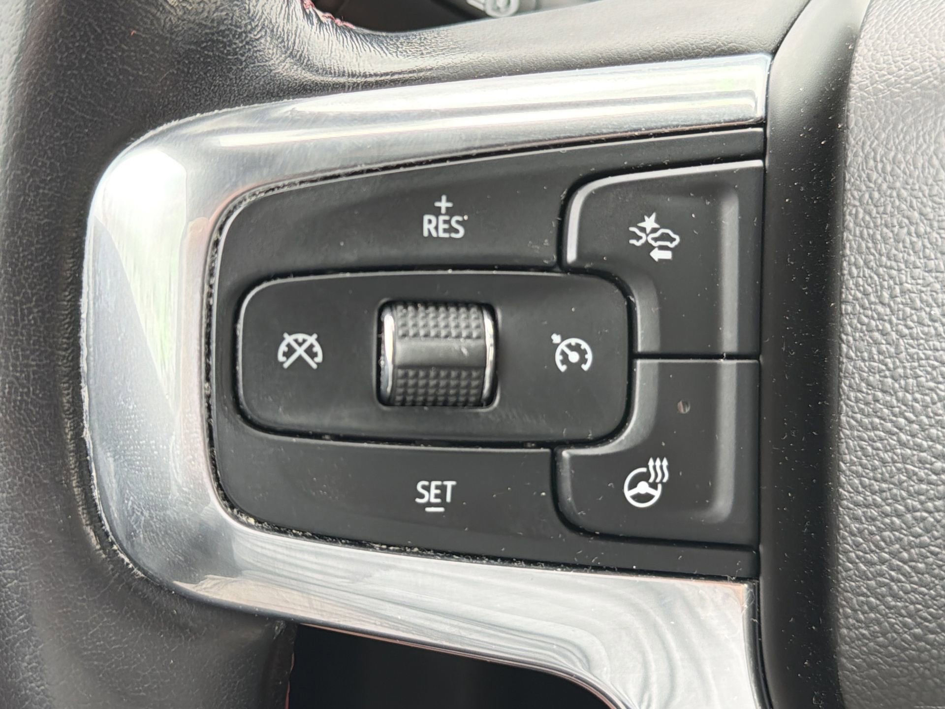 Used 2019 Chevrolet Blazer RS image 30