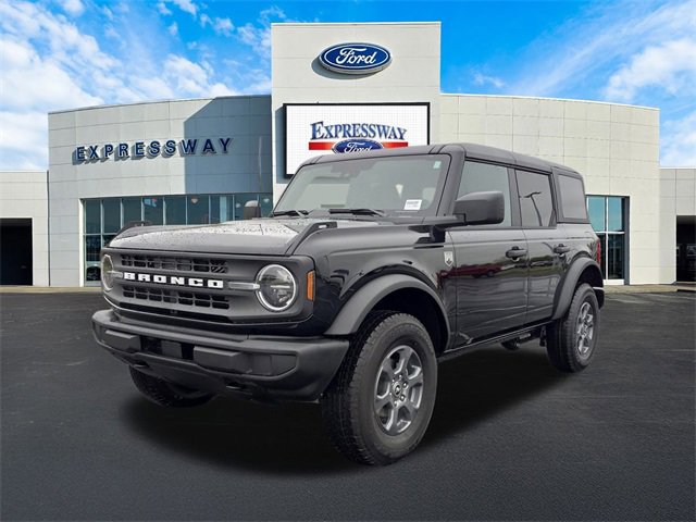 New 2025 Ford Bronco Big Bend image 2
