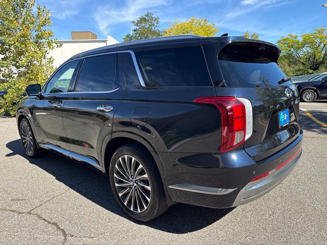 Used 2023 Hyundai Palisade Calligraphy AWD/4WD image 17