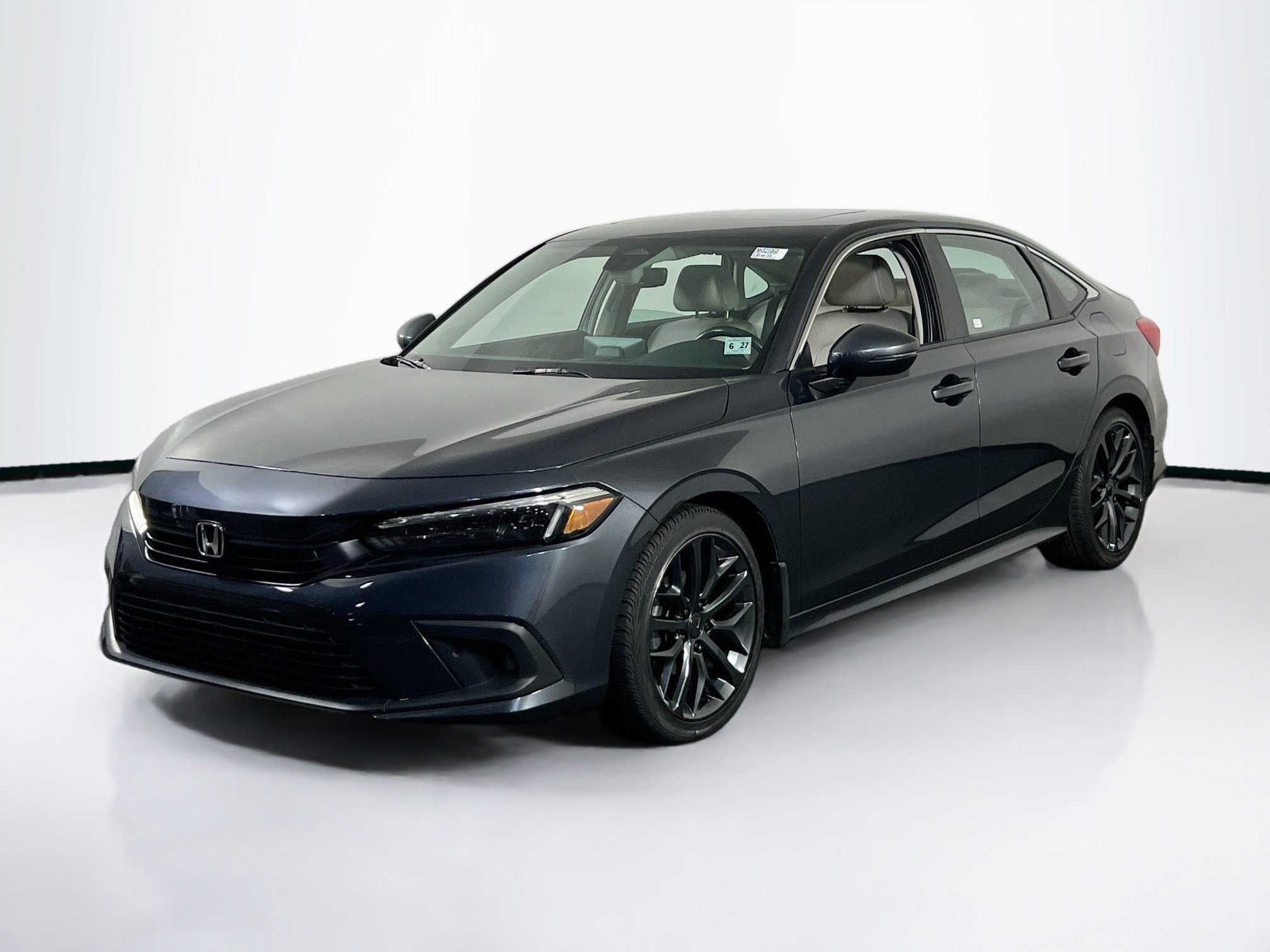 Used 2022 Honda Civic Touring image 1