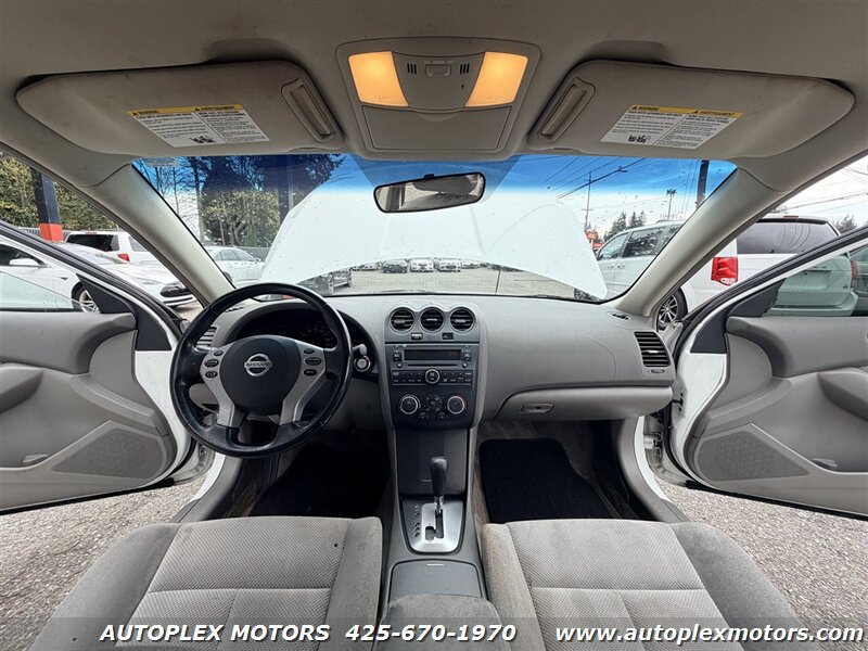 Used 2007 Nissan Altima 2.5 S w/ Convenience Pkg FWD image 11