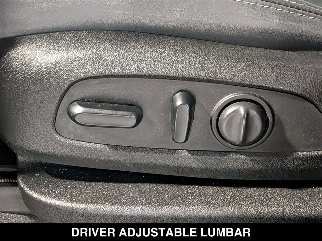 Used 2020 Buick Enclave Essence w/ Sound and Sites Package image 13