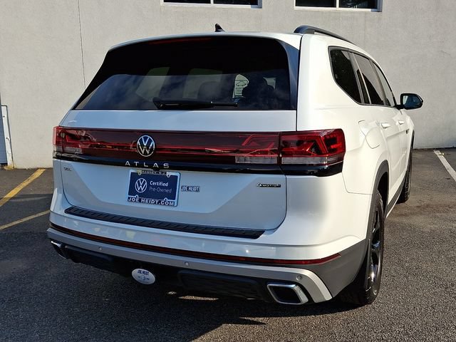 Certified 2024 Volkswagen Atlas Peak Edition SEL AWD/4WD image 10