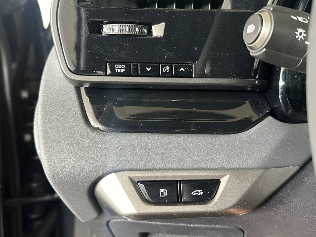 Used 2025 Lexus RX 350 FWD w/ Accessory Package image 31