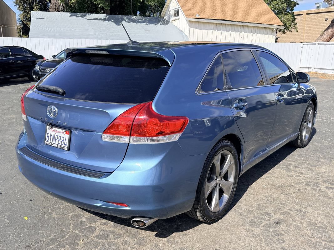 Used 2010 Toyota Venza w/ Leather Pkg FWD image 6
