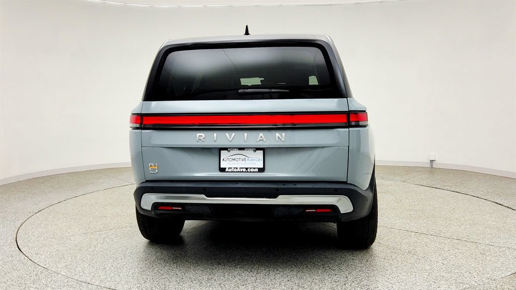 Used 2024 Rivian R1S Adventure AWD/4WD image 6