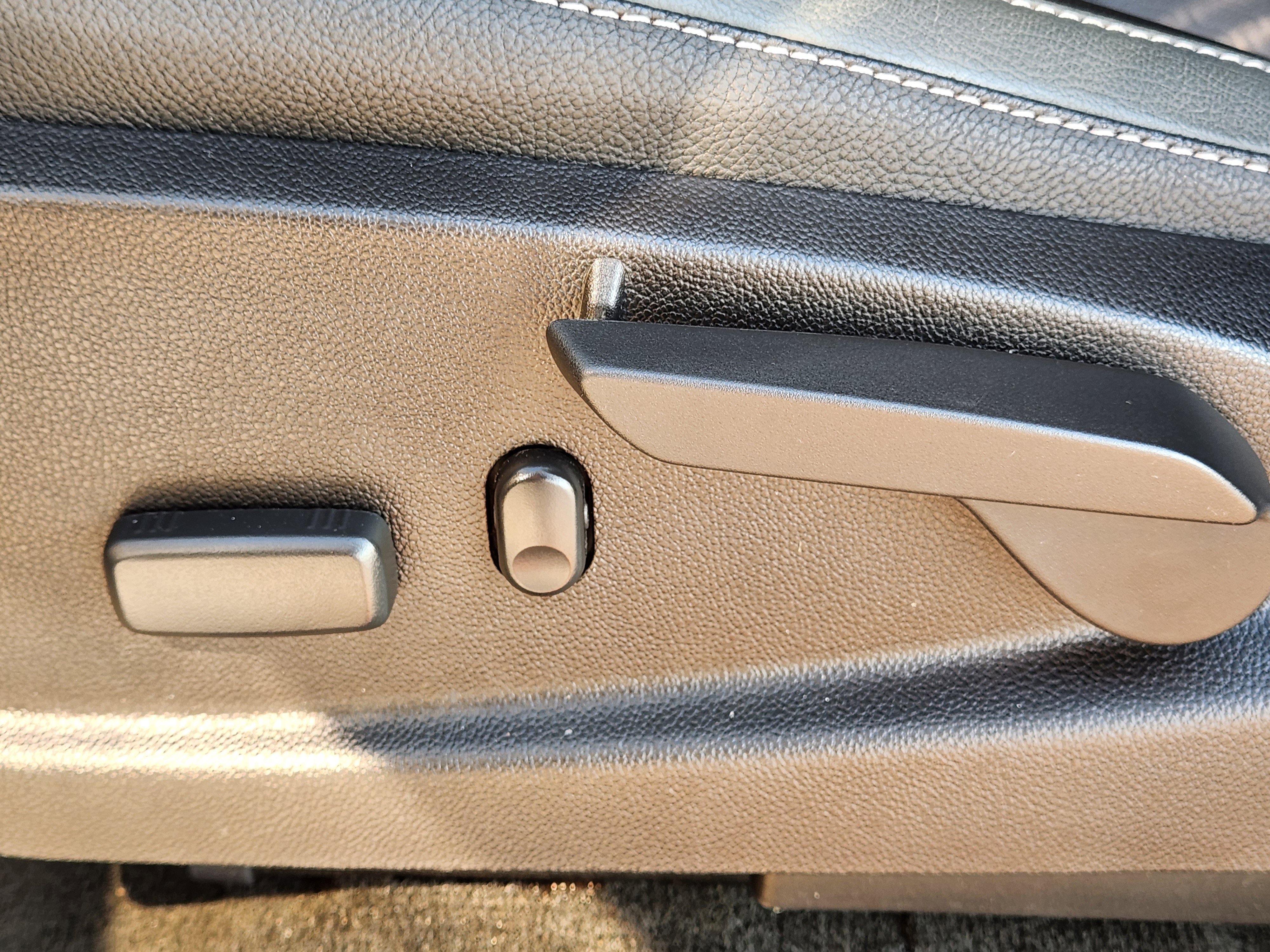 Used 2016 Chevrolet Colorado Z71 image 30