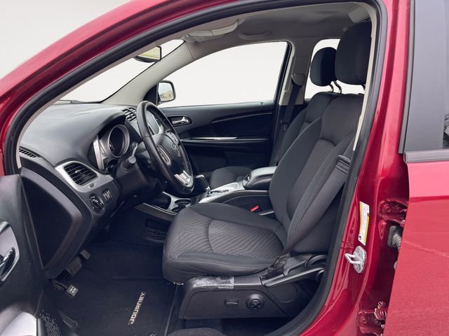 Used 2011 Dodge Journey Mainstreet w/ Popular Equipment Group image 9