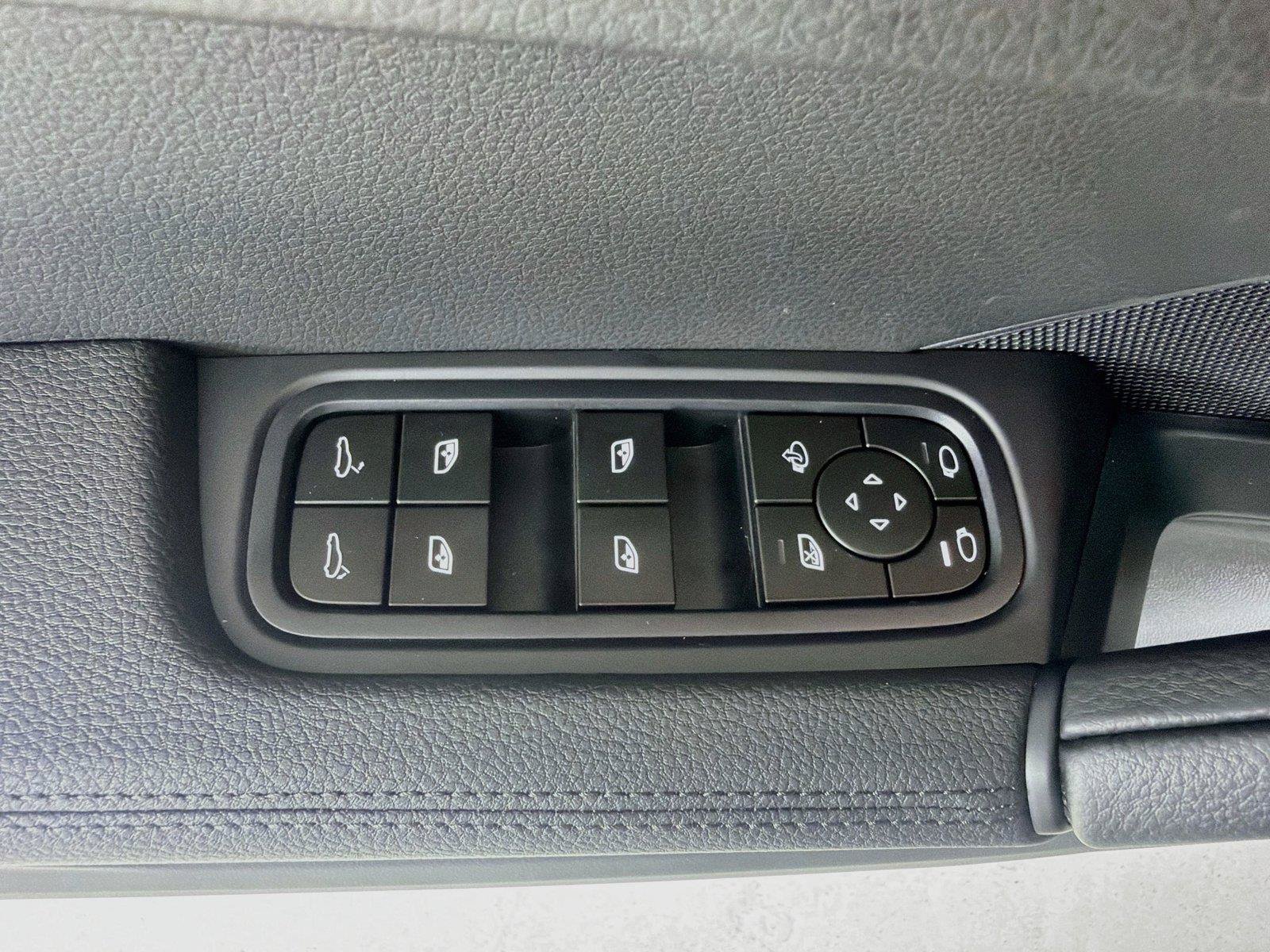 New 2026 Porsche Cayenne AWD/4WD image 9