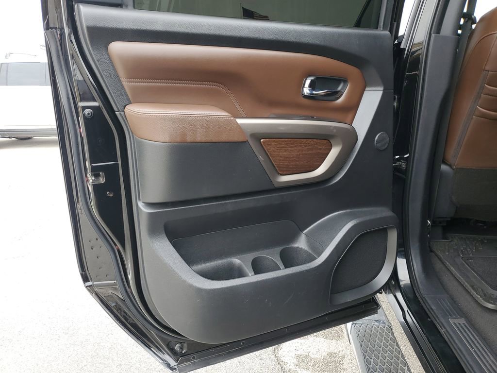 Used 2021 Nissan Titan Platinum Reserve w/ Moonroof Package image 18