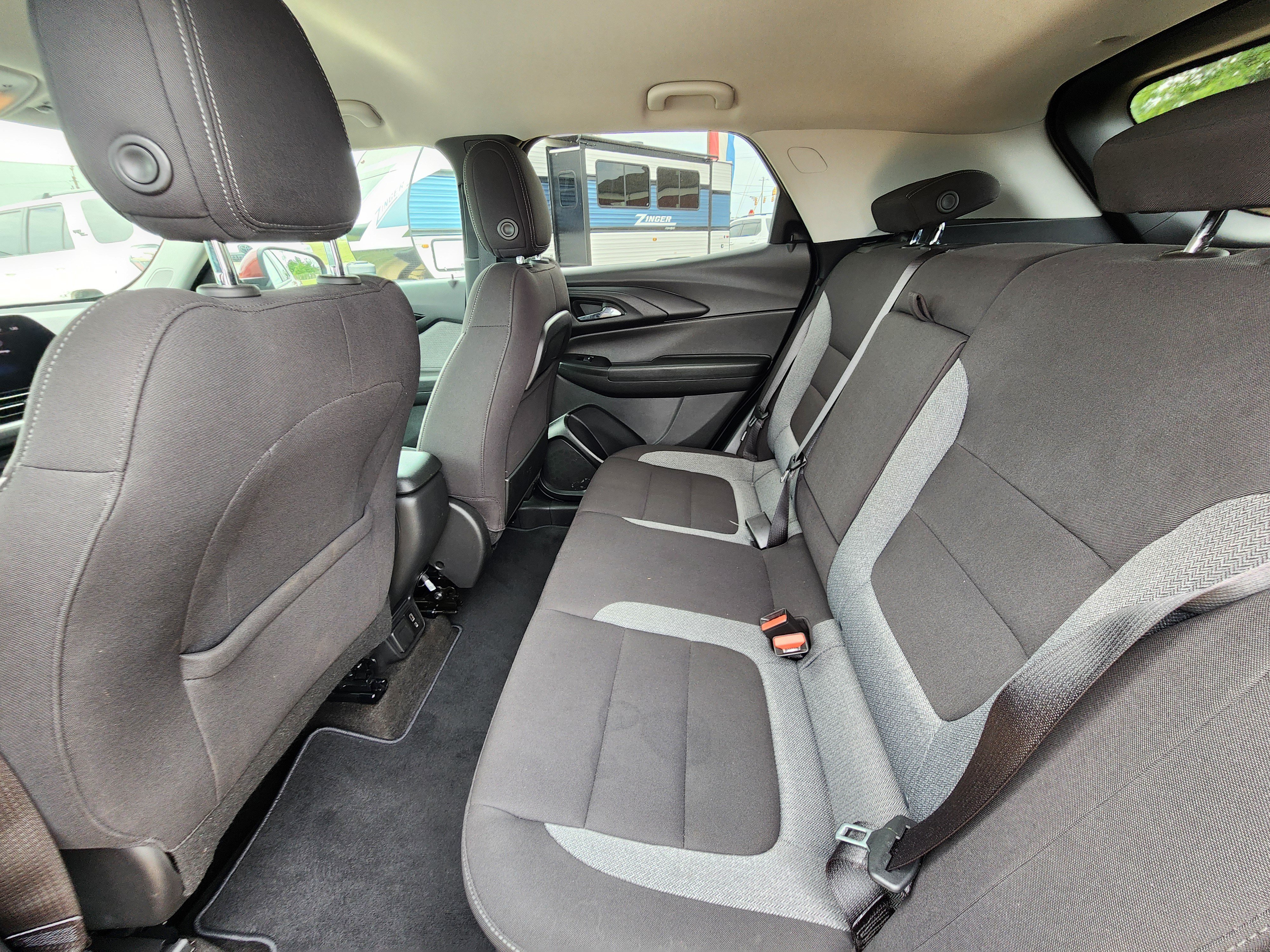 Used 2024 Chevrolet TrailBlazer LT w/ Convenience Package FWD image 16