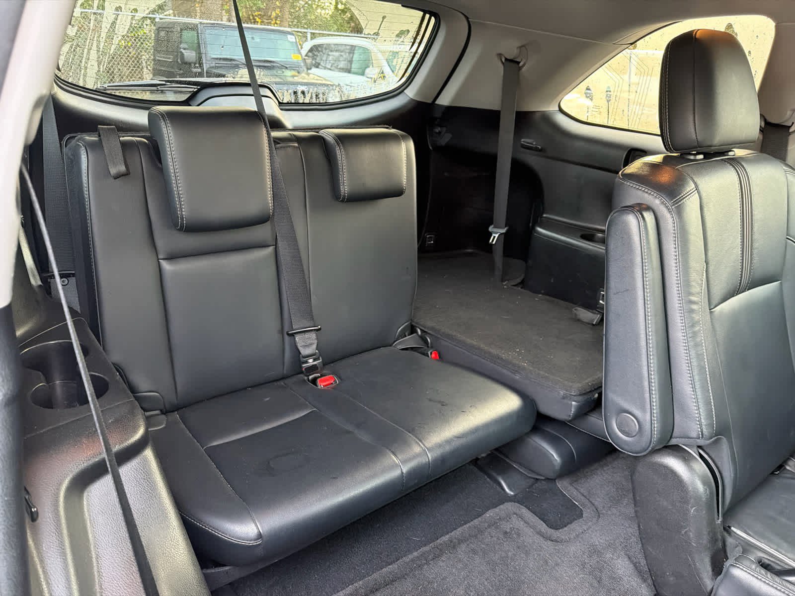 Used 2018 Toyota Highlander SE image 19