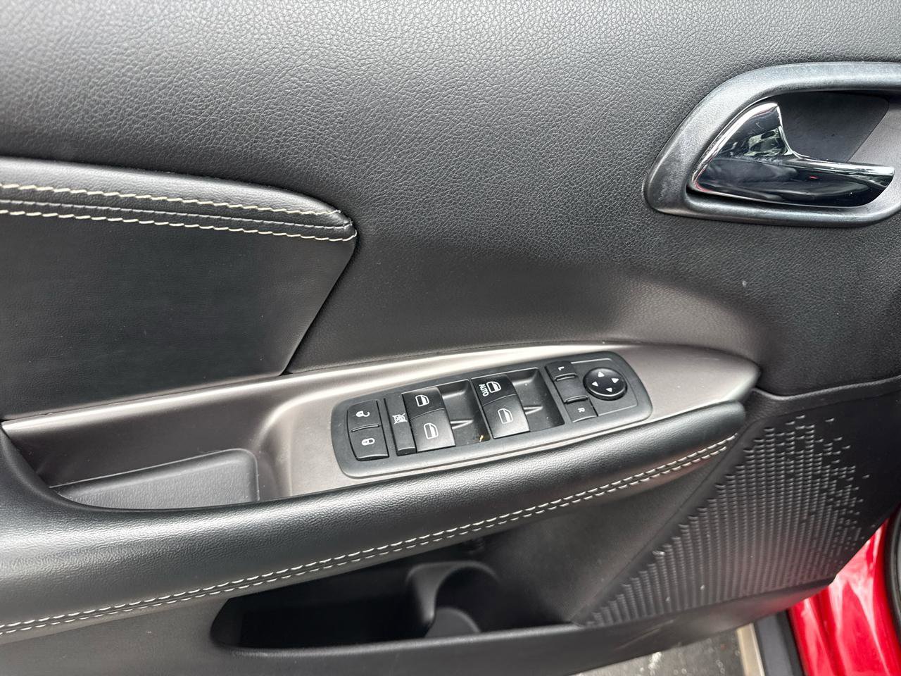 Used 2019 Dodge Journey Crossroad w/ Mopar All Weather Group image 13