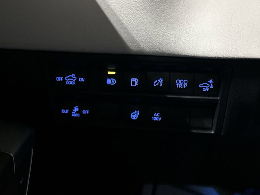 Used 2023 Toyota Tundra Capstone image 21