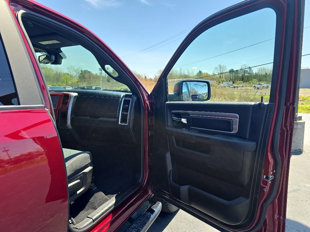 Used 2022 RAM 1500 Classic Warlock w/ Electronics Group AWD/4WD image 35