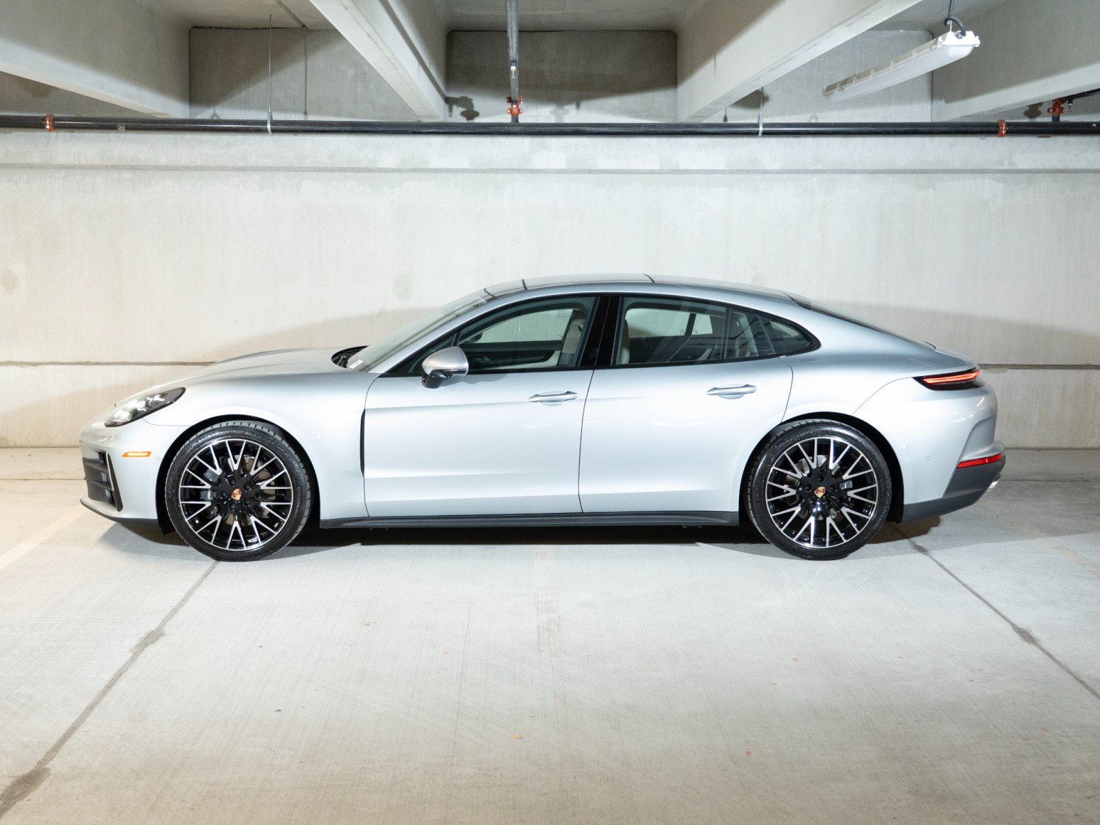 New 2026 Porsche Panamera image 2