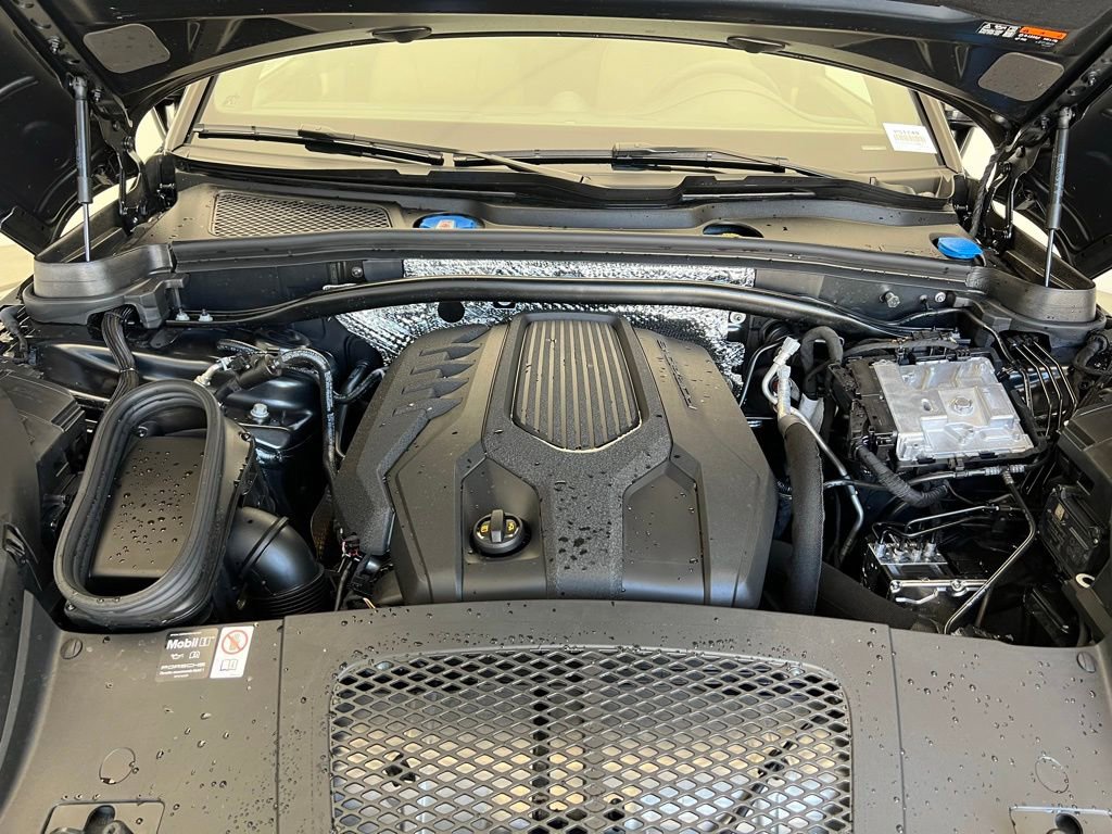 Used 2025 Porsche Macan image 26