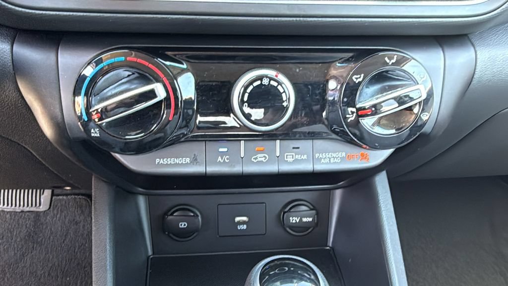Used 2023 Hyundai Kona SEL FWD image 35