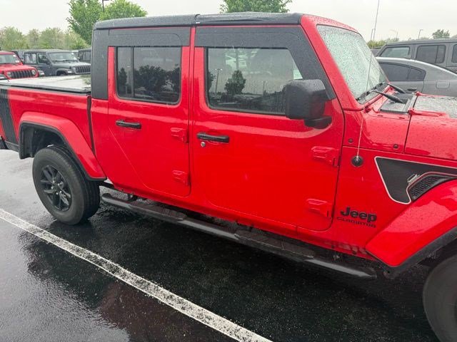 Used 2022 Jeep Gladiator Sport AWD/4WD image 25