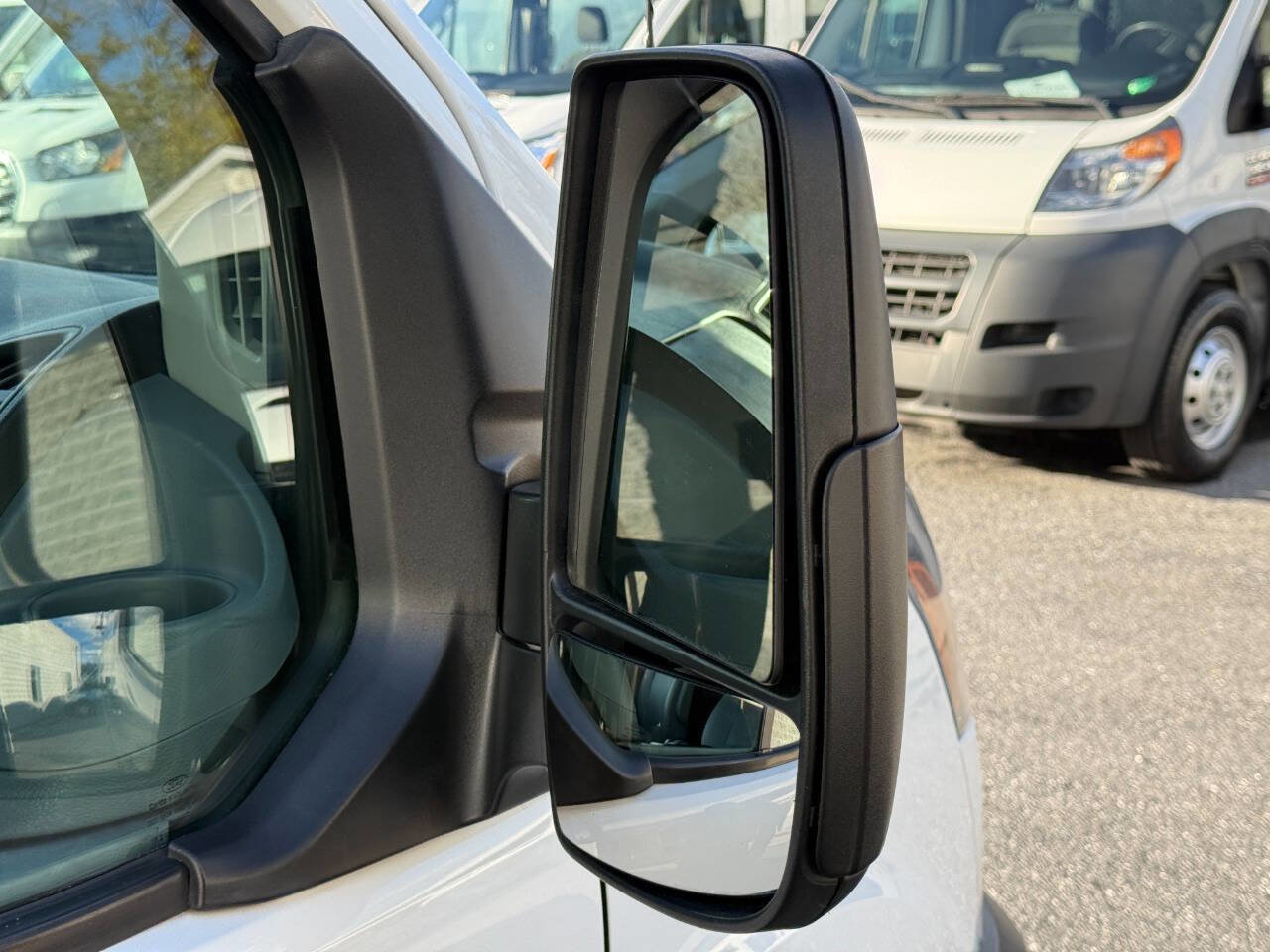 Used 2018 Ford Transit 250 130 Low Roof image 35