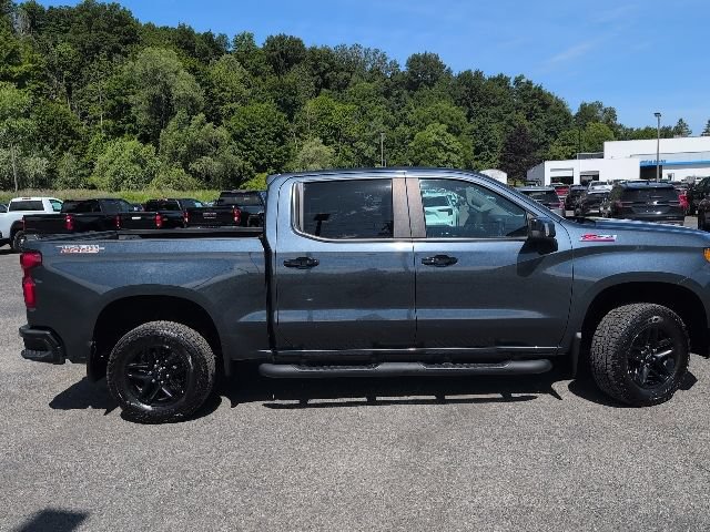 Used 2021 Chevrolet Silverado 1500 LT Trail Boss w/ Convenience Package II AWD/4WD image 6