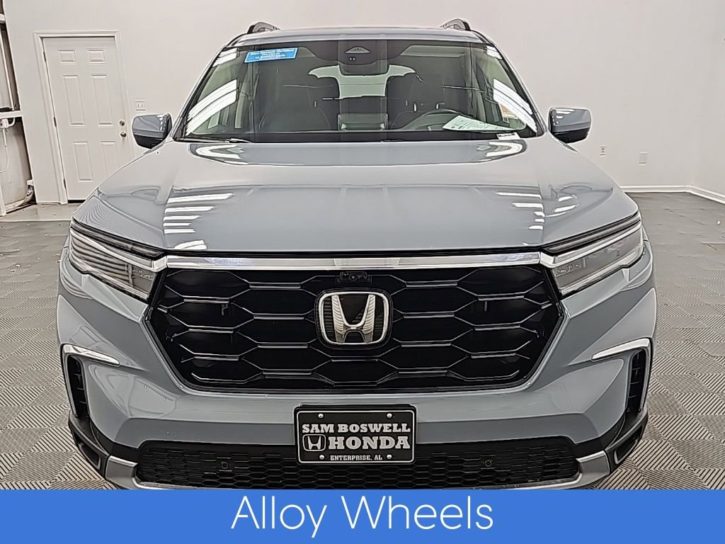 Used 2023 Honda Pilot Elite image 4