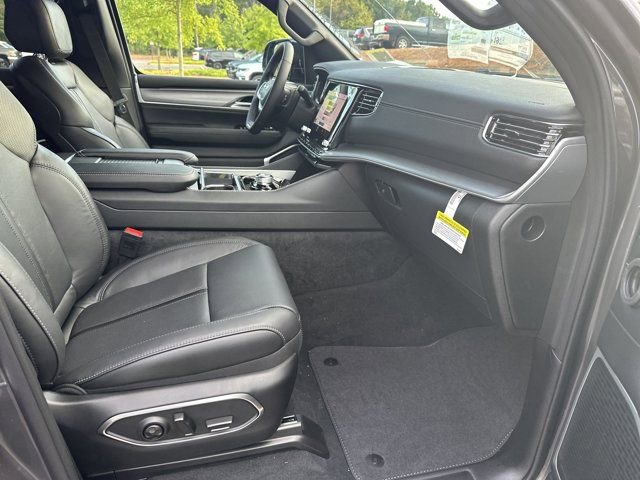 New 2025 Jeep Wagoneer Series II image 13