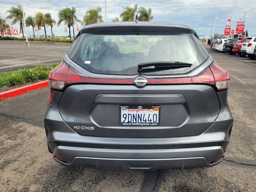 Used 2023 Nissan Kicks S image 5
