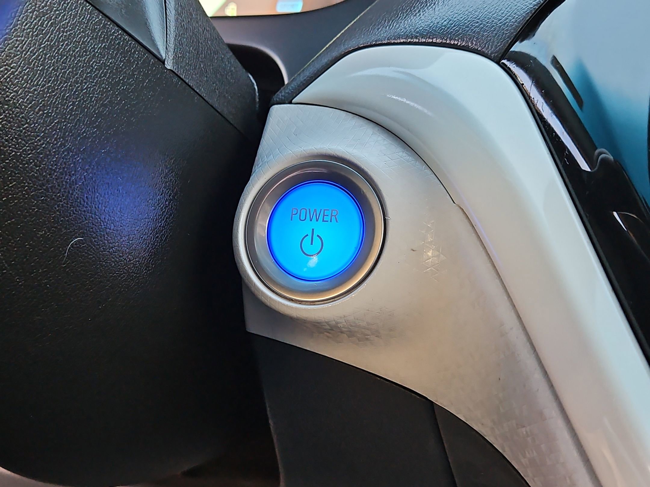 Used 2019 Chevrolet Bolt LT image 16