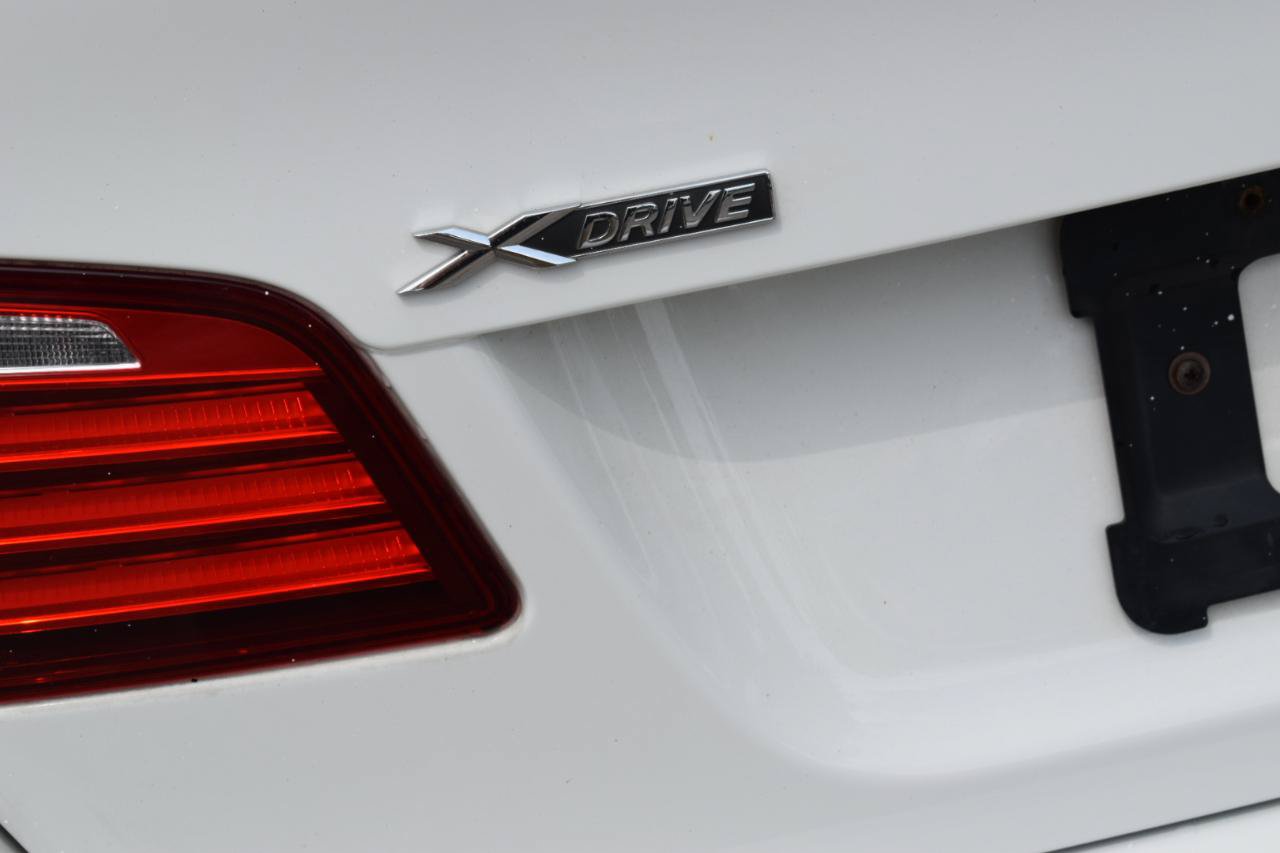 Used 2015 BMW 528i xDrive Sedan AWD/4WD image 13
