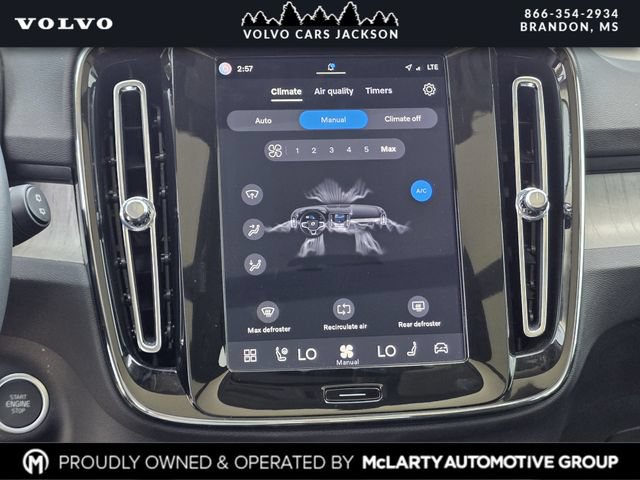 Used 2024 Volvo XC40 B5 Plus w/ Protection Package Premier AWD/4WD image 11
